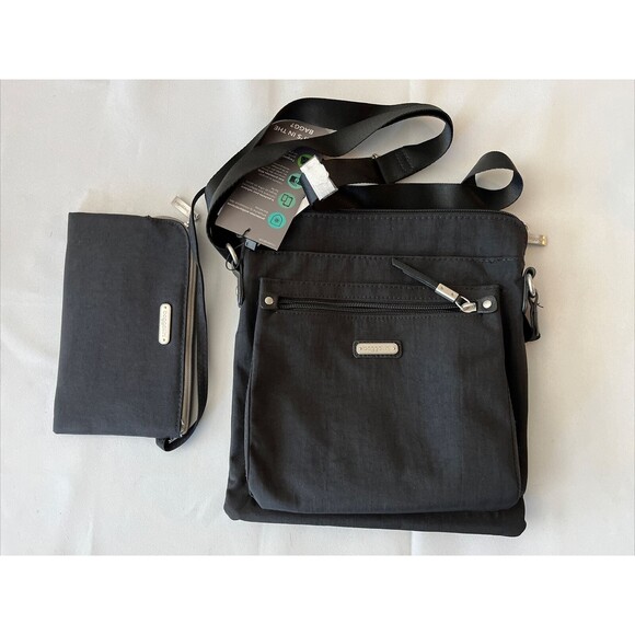 BAGGALLINI Crossbody Women’s Black Go Bagg With RFID Wristlet Long Adj Strap NWT - Picture 3 of 16